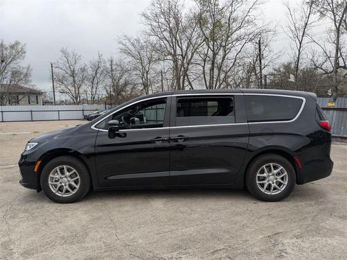 2025 Chrysler Pacifica L