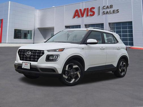 Lunar White 2025 Hyundai VENUE SEL