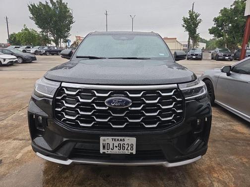 Black Metallic 2025 Ford Explorer Platinum