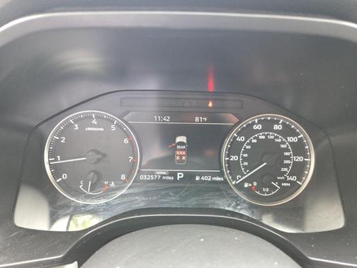 White Diamond 2025 Mitsubishi Outlander SE 2.5 2WD