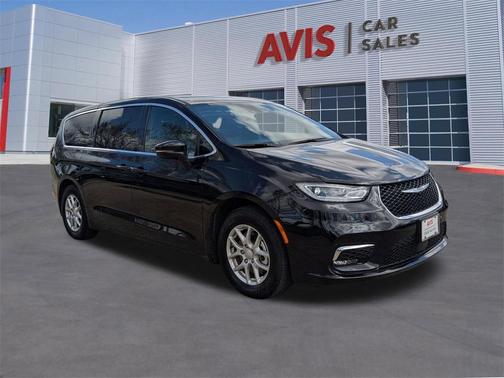 2025 Chrysler Pacifica L