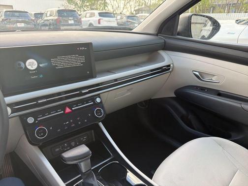 Phantom Black 2025 Hyundai TUCSON SEL