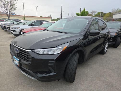 Agate Black Metallic 2025 Ford Escape Active