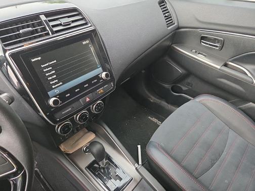 2025 Mitsubishi Outlander Sport SE