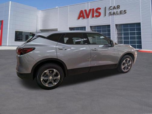 Sterling Gray Metallic 2025 Chevrolet Blazer 2LT