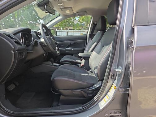 Mercury Gray Metallic 2025 Mitsubishi Outlander Sport SE