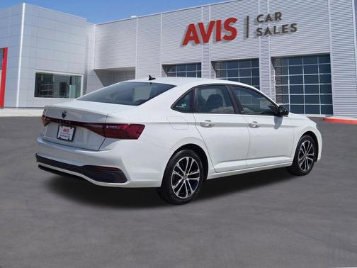 Pure White 2025 Volkswagen Jetta 1.5T Sport