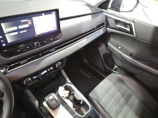 Black 2025 Mitsubishi Outlander SE 2.5 2WD