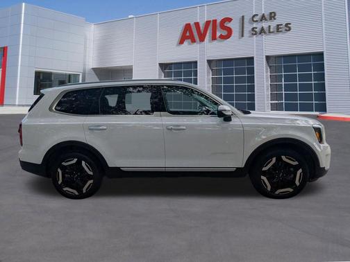 Glacial White Pearl 2025 Kia Telluride S