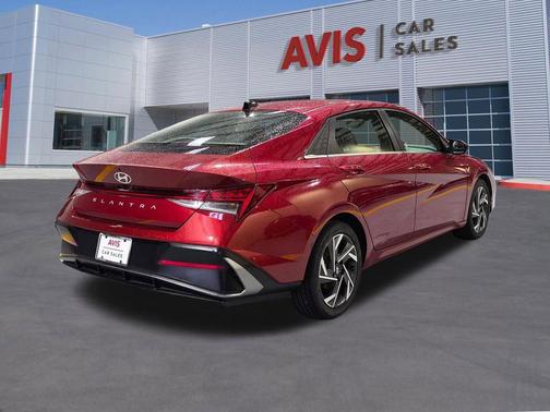 Ultimate Red 2025 Hyundai ELANTRA SEL