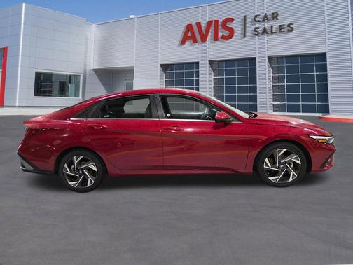 Ultimate Red 2025 Hyundai ELANTRA SEL