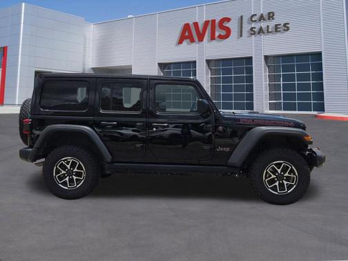 Black Clearcoat 2025 Jeep Wrangler Rubicon