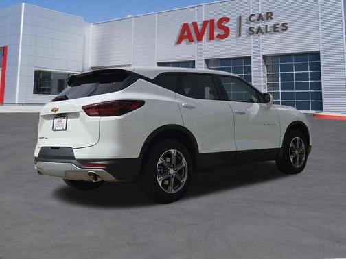 Summit White 2025 Chevrolet Blazer 2LT