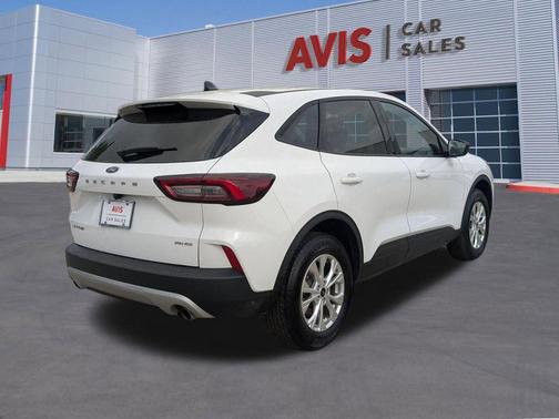 Oxford White 2025 Ford Escape Active