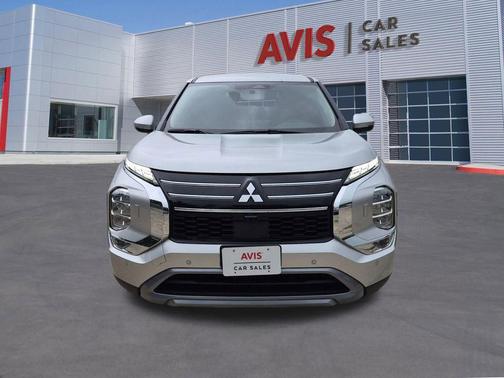 Alloy Silver Metallic 2025 Mitsubishi Outlander SE 2.5 S-AWC