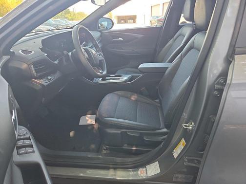 Moonstone Gray Metallic 2026 Buick Envista Preferred FWD