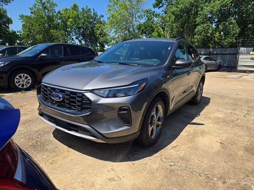 Carbonized Gray Metallic 2025 Ford Escape ST-Line