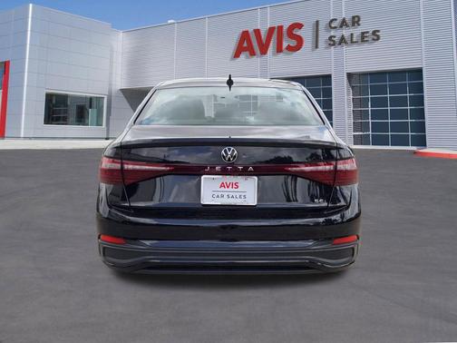 Deep Black Pearl 2025 Volkswagen Jetta 1.5T SE