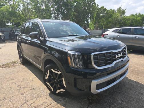 Ebony Black 2025 Kia Telluride S