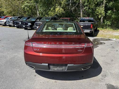 2014 Lincoln MKZ Base