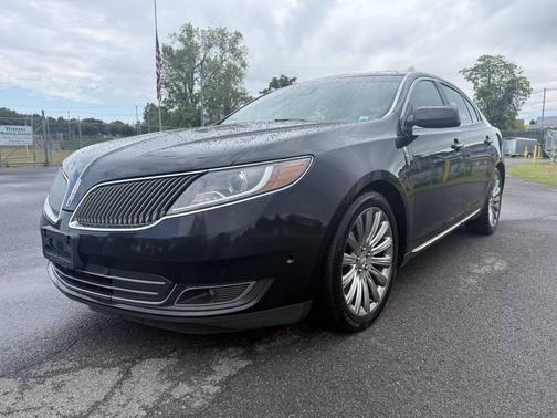 2016 Lincoln MKS Base