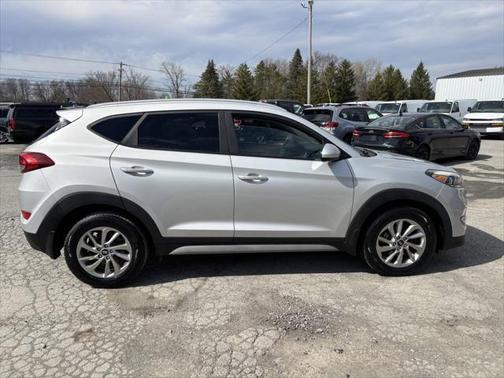 2017 Hyundai TUCSON SE Plus
