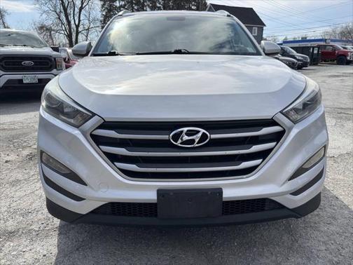 2017 Hyundai TUCSON SE Plus