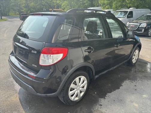 2010 Suzuki SX4 Technology
