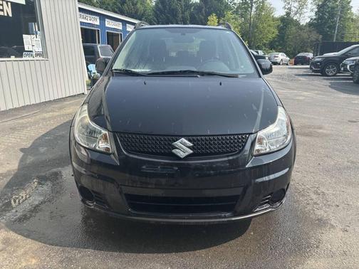 2010 Suzuki SX4 Technology