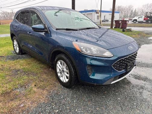 Dark Persian Green Metallic 2020 Ford Escape SE