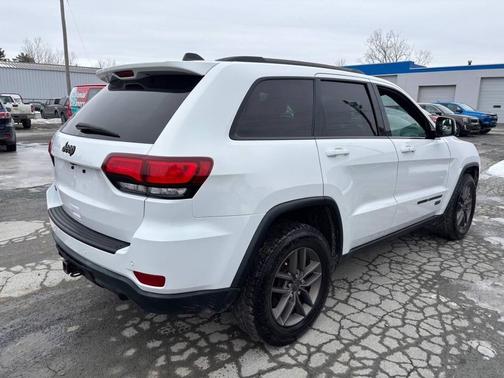 2016 Jeep Grand Cherokee Laredo