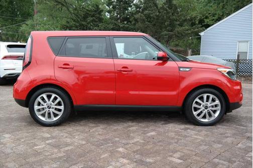 2017 Kia Soul +