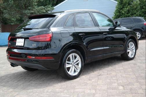 2017 Audi Q3 2.0T Premium