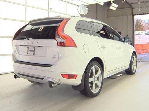 2013 Volvo XC60 T6 R-Design Premier Plus