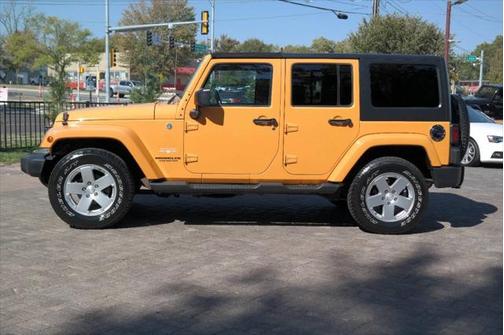 2012 Jeep Wrangler Unlimited Sahara