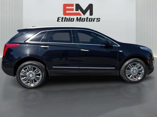 Stellar Black Metallic 2017 Cadillac XT5 Platinum