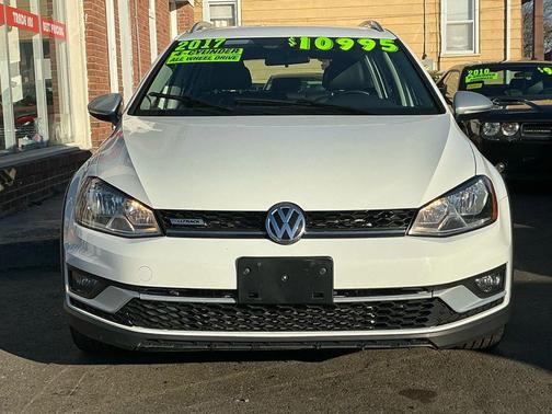 2017 Volkswagen Golf Alltrack TSI S