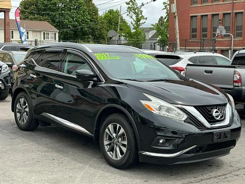 Black 2017 Nissan Murano SL