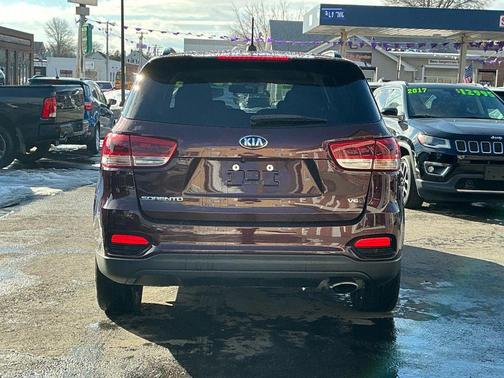 2019 Kia Sorento S