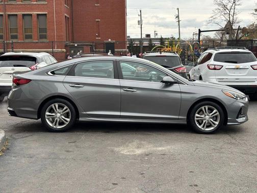 2018 Hyundai SONATA SEL