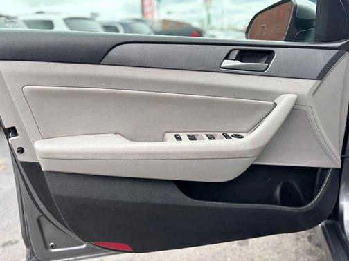 2018 Hyundai SONATA SEL