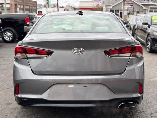 2018 Hyundai SONATA SEL