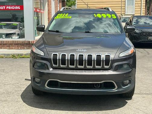 Brilliant Black Crystal Pearlcoat 2014 Jeep Cherokee Sport