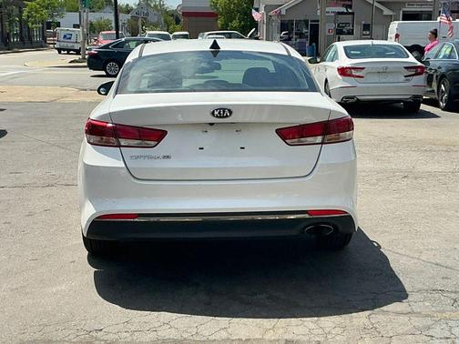 White 2016 Kia Optima LX