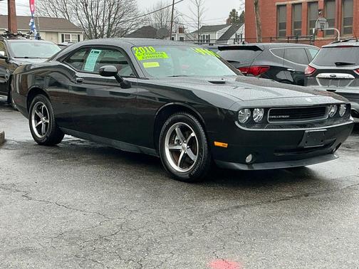 2010 Dodge Challenger SE