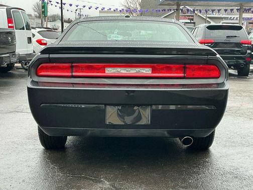 2010 Dodge Challenger SE