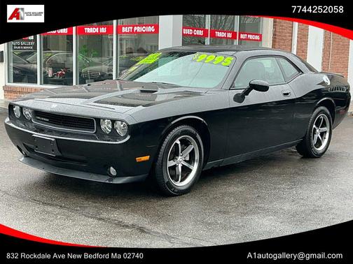 2010 Dodge Challenger SE