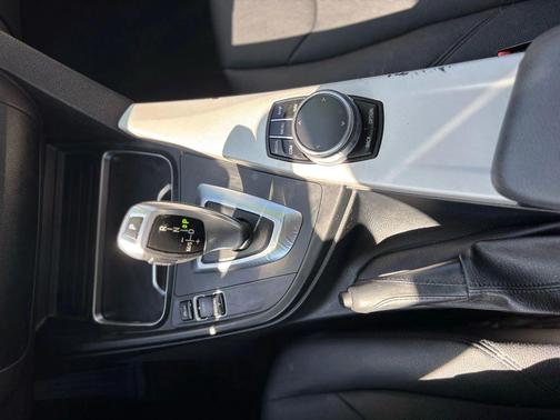 2017 BMW 320 i