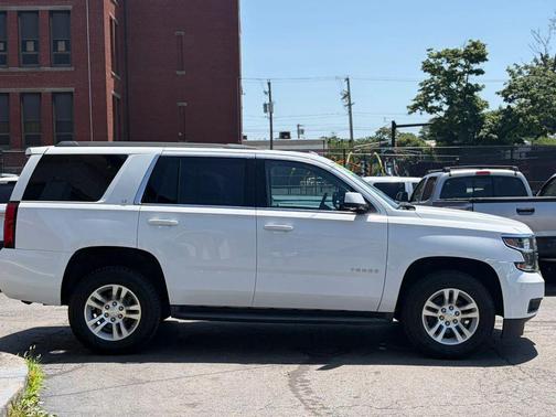 White 2018 Chevrolet Tahoe LT