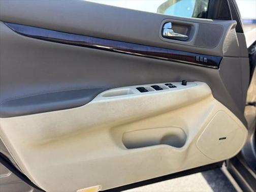 2012 INFINITI G37x Base